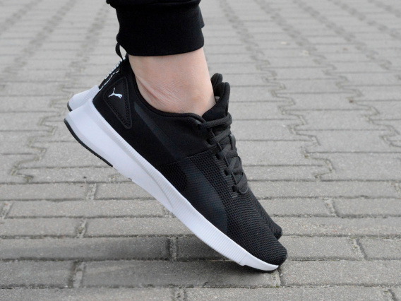 Puma flyer runner sales black